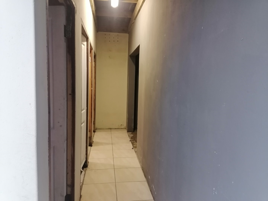  Bedroom Property for Sale in Hagley Western Cape